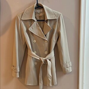 Elegant Beige Trench Coat with Belt and Pockets